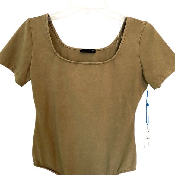 Elle Grey Piper Scoot Olive Green Fitted Short Sleeve Bodysuit Size Large - Picture 6 of 6